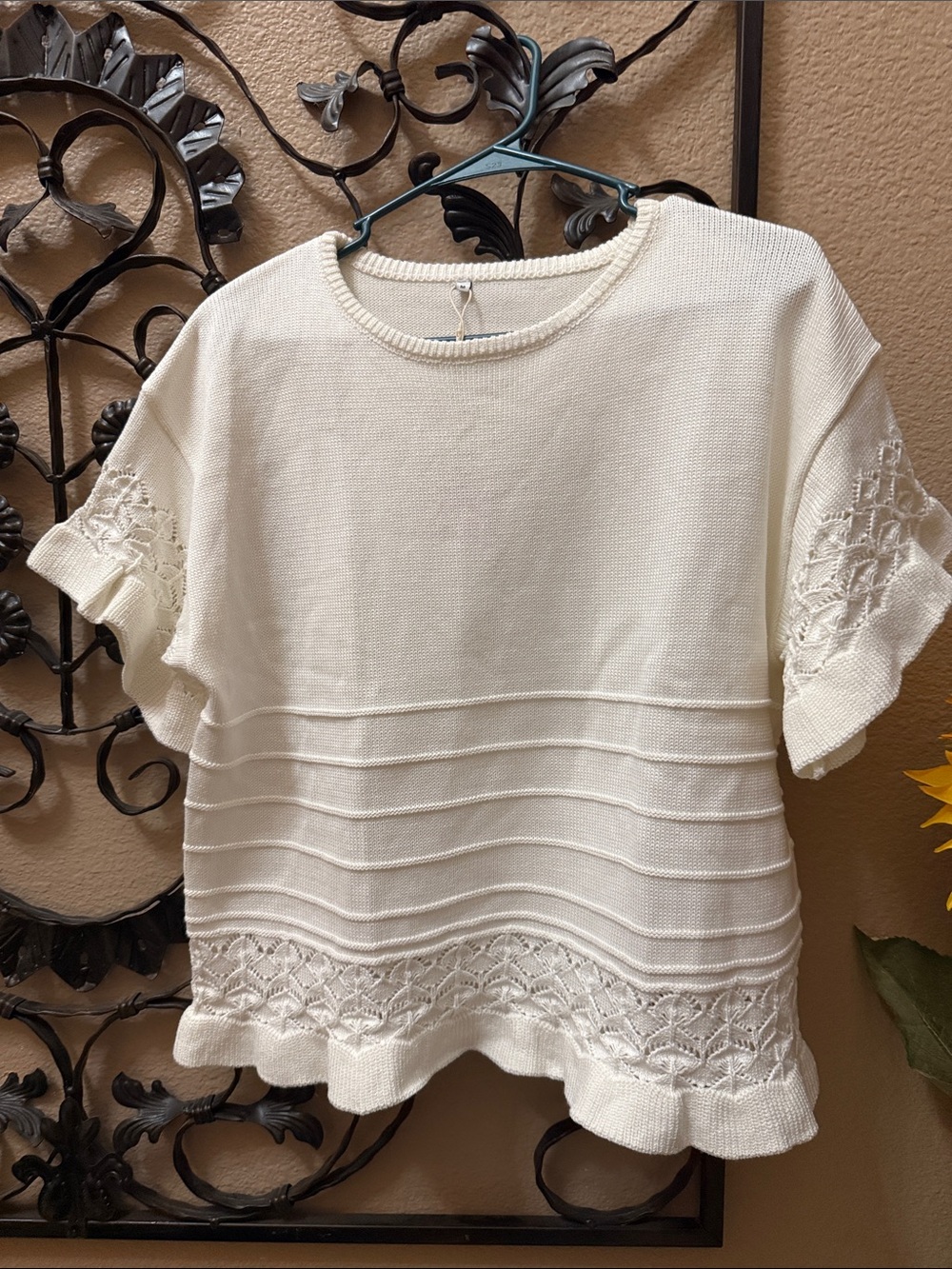 Off white Knit Short-Sleeve Sweater Top - Women NWT Size M